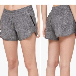 Lululemon Tracker Short V *4" Heather Lux Multi Black Womens Size 6 Running Gym